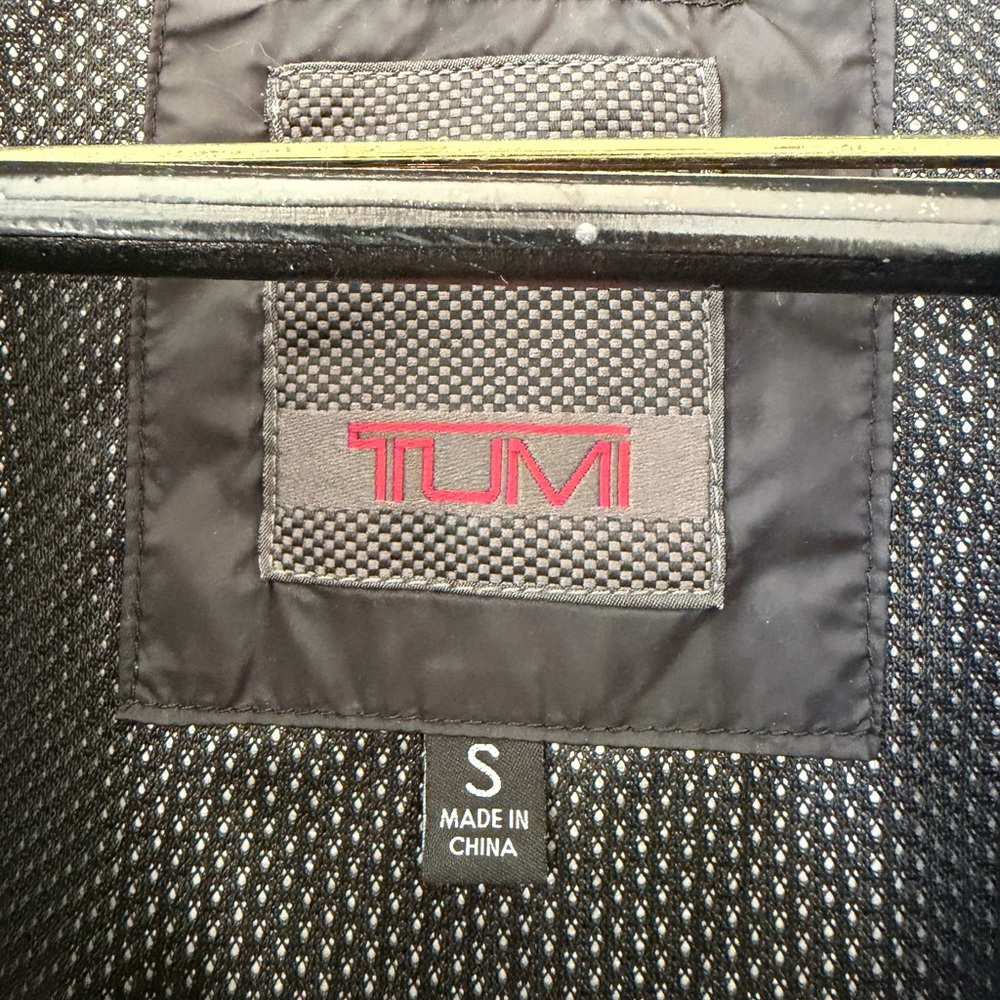 Tumi Black Quilted Puffer Jacket men S - Picture 9 of 11